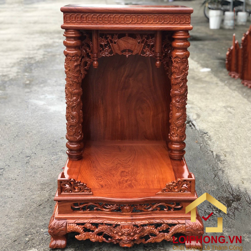 Bàn thờ Ông Địa đẹp mẫu số 14 trạm tiền mái bằng kích thước 61x69 cm cao 98 cm