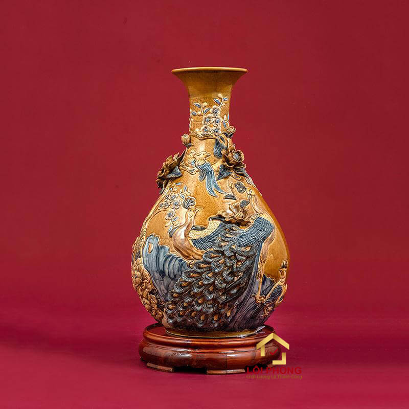 Bình gốm Bát Tràng được chọn mua nhiều