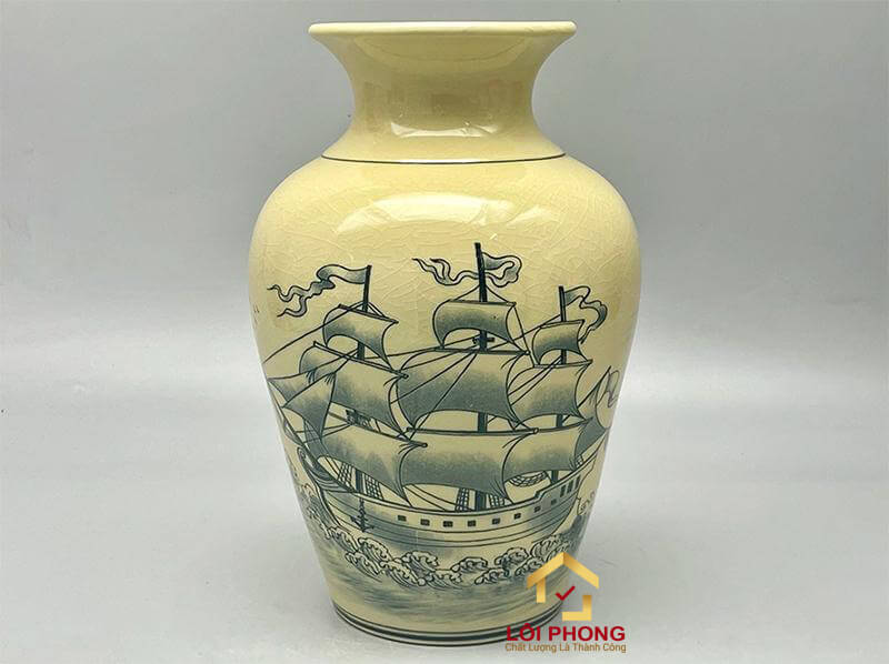 Bình gốm họa tiết Thuận buồm xuôi gió