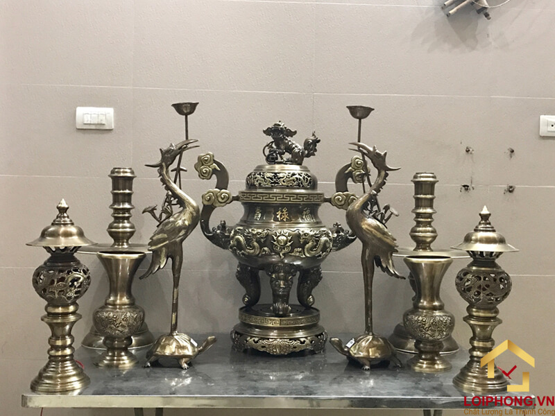 Bộ đồ thờ 9 món mang ý nghĩa tâm linh vô cùng to lớn