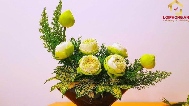 Cắm hoa dáng chữ C - Trăng non