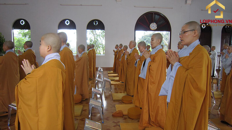 Khi trì tụng Chú Dược Sư cần phải có thái độ suy nghiệm nhất