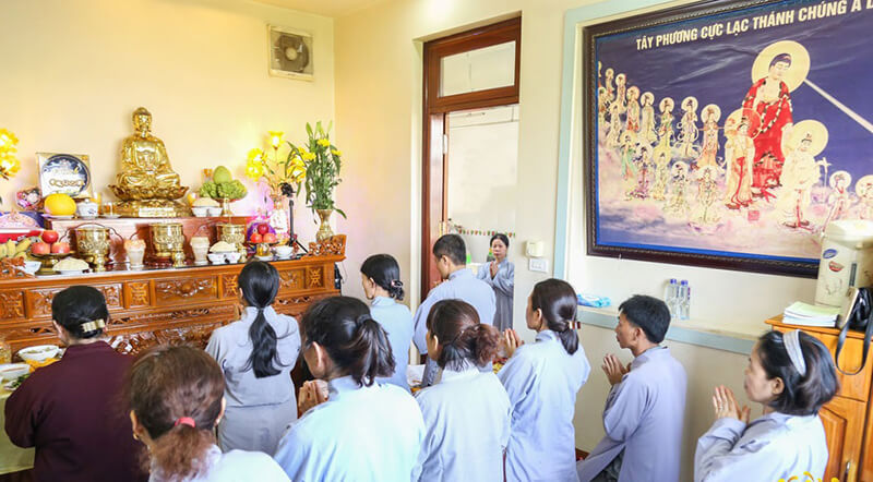 Nếu trì tụng chú Lăng Nghiêm tại gia cần phải theo đuổi đến cùng, không bỏ giữa chừng