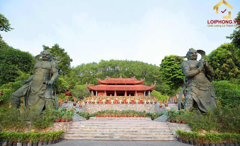 Chùa Địa Tạng Phi Lai Tự nằm tại thôn Ninh Trung, thuộc xã Liêm Sơn huyện Thanh Liêm, tỉnh Hà Nam