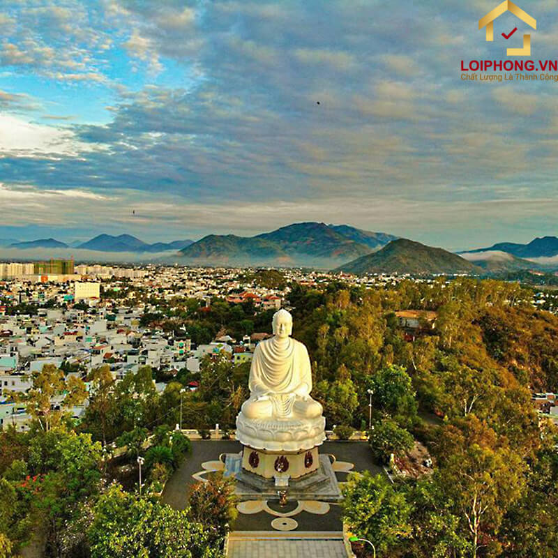 Chùa Long Sơn nằm ở đâu?