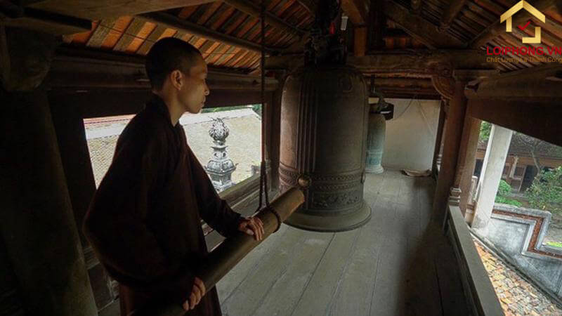 Gác chuông ở chùa Vĩnh Nghiêm