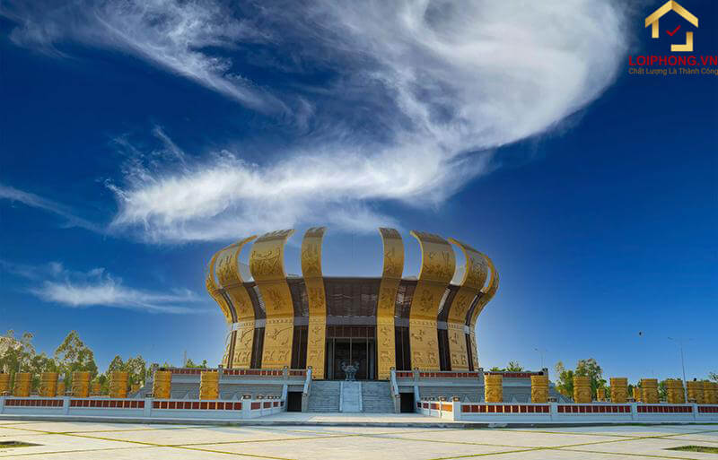 Đền Hùng Cần Thơ là công trình trọng điểm, được nhiều người quan tâm