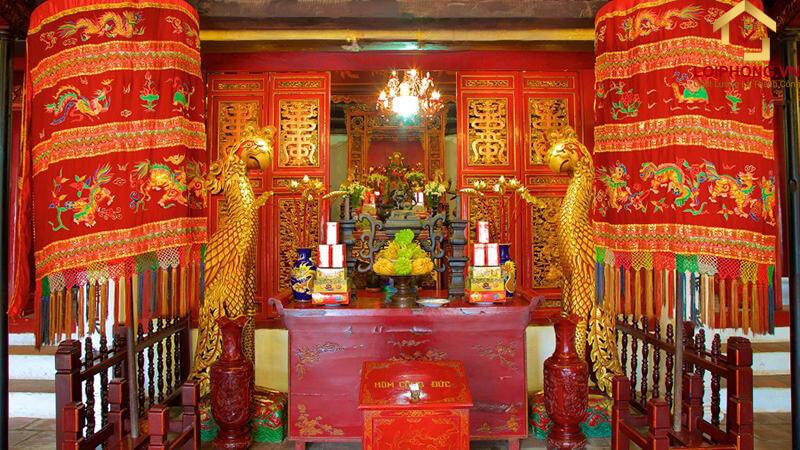 Khu đền thờ bên trong đền Ngọc Sơn