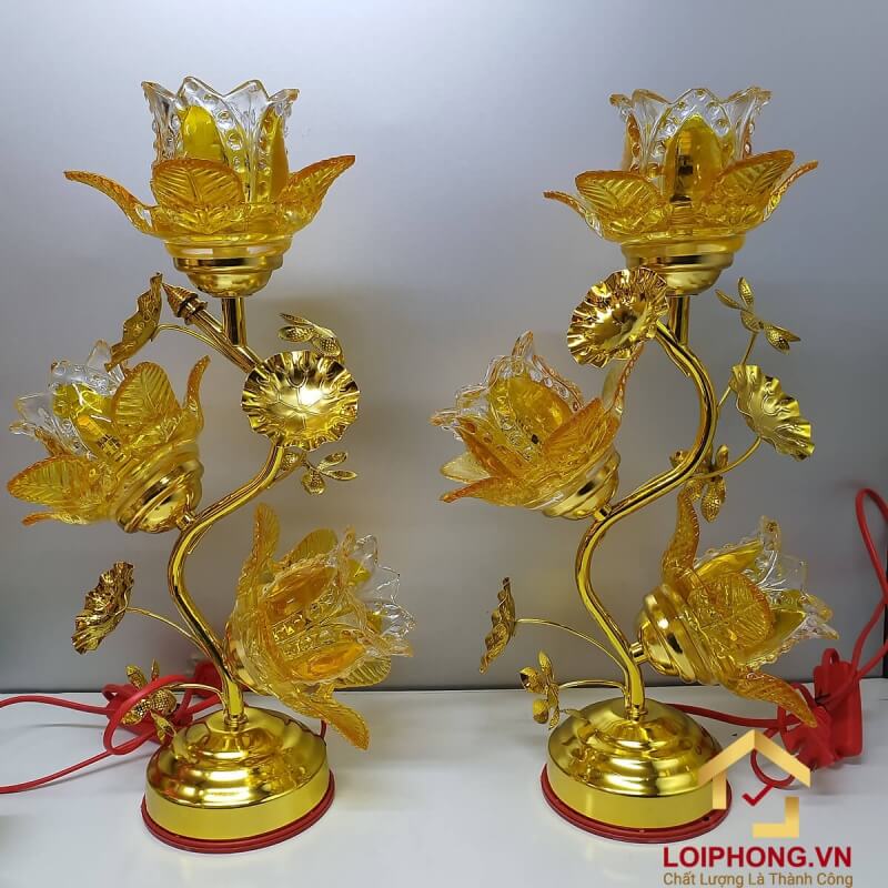 Mẫu đèn thờ hoa sen 3 bông số 2 tại Lôi Phong