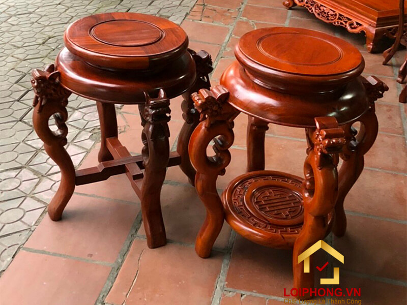 Đôn gỗ 80cm có thể kết hợp với khá nhiều không gian