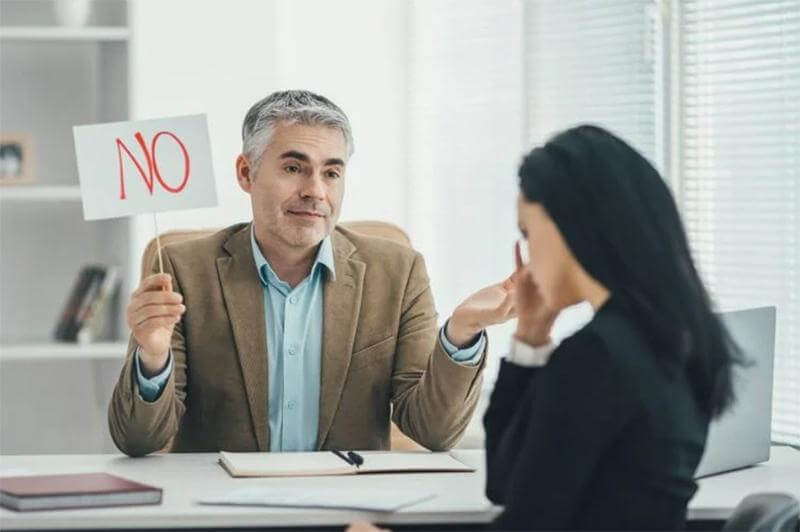 Không bao giờ nhận sai