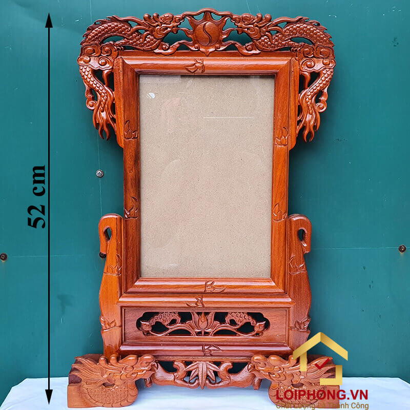 Khung ảnh thờ gỗ Hương 20x25cm có màu đỏ vân gỗ hương đẹp