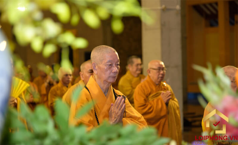 Chọn sách kinh phù hợp với khả năng