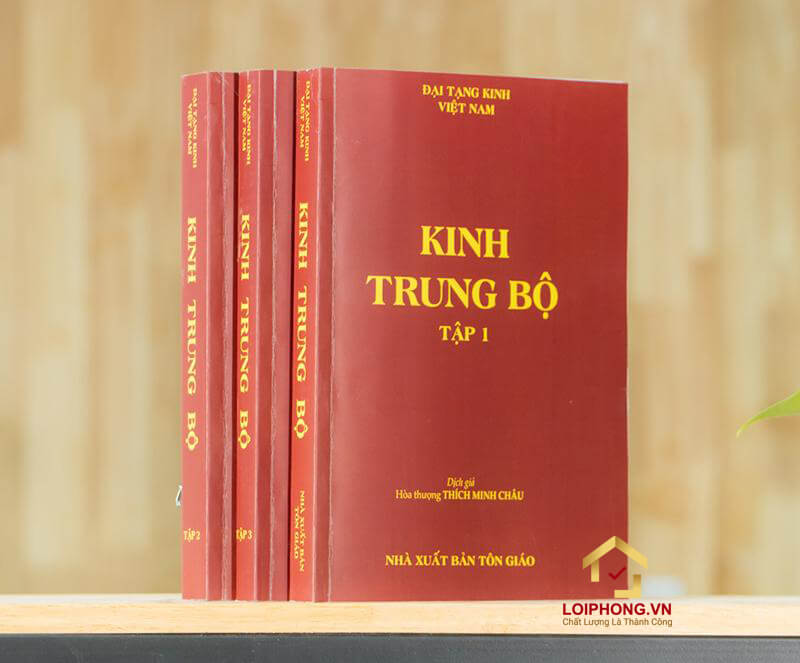 Kinh Trung Bộ gồm có 3 quyển