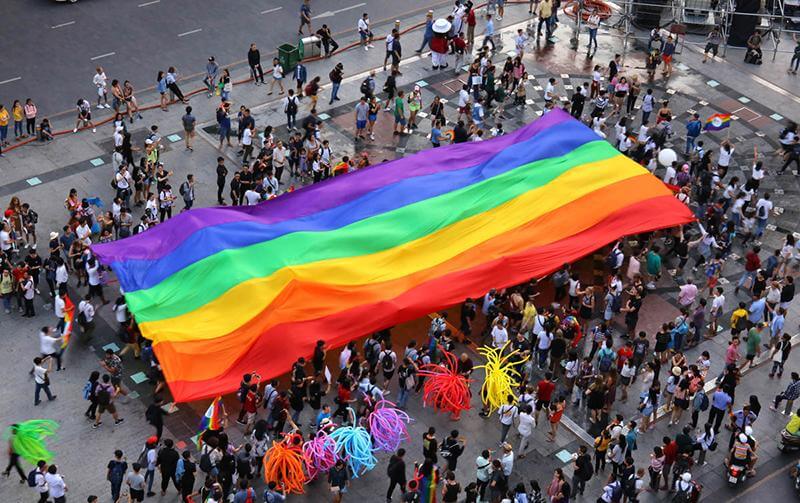 Ý nghĩa của màu tím trong cộng đồng LGBT