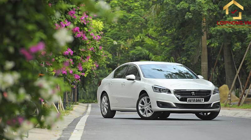 Mệnh Kim nên mua xe ô tô màu trắng