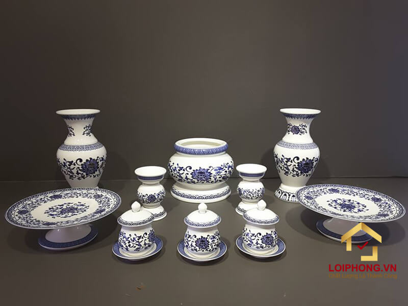 Bộ đồ thờ cúng bằng gốm sứ 2