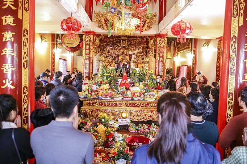 Đến Phủ Tây Hồ cầu công danh, sự nghiệp,...