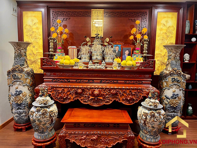 Vị trí đặt bàn thờ thoáng đãng, trang nghiêm