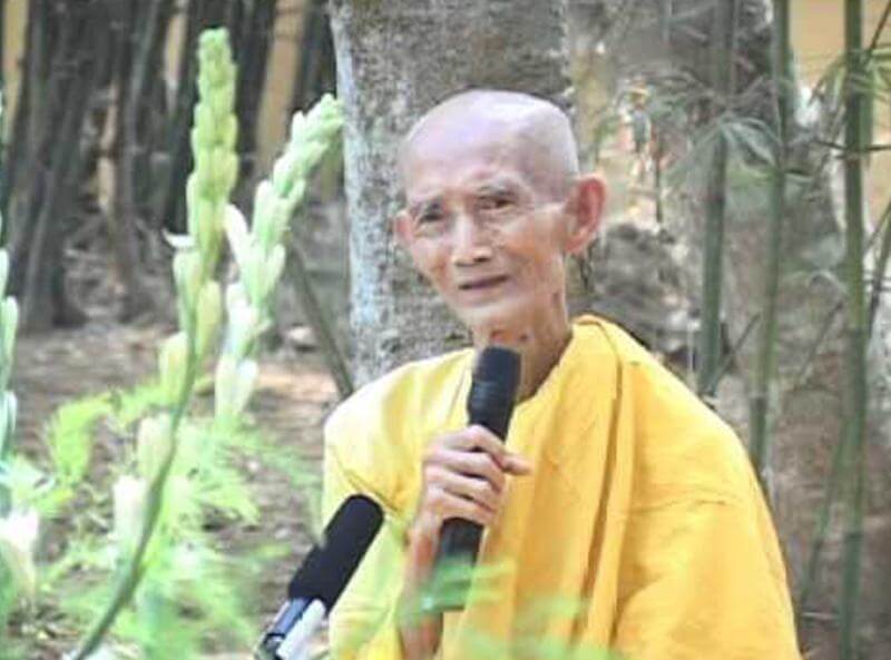 Thầy Thích Giác Khang thuyết giảng bài kinh Sáu Sáu