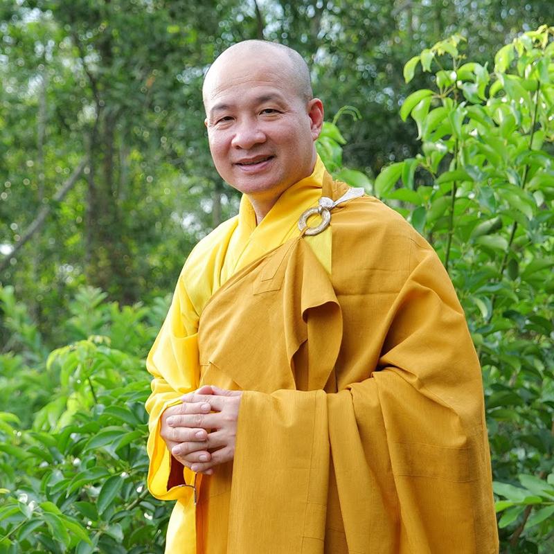 Thầy Thích Trí Huệ là ai?