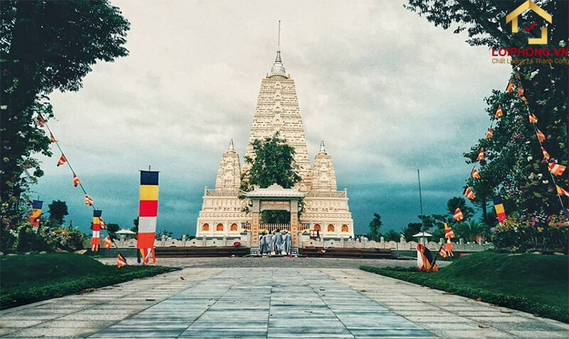 Di chuyển tới Thiền Viện khá đơn giản và nhanh chóng