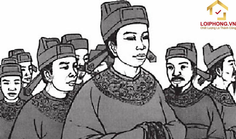 Bản thân của Thái Thượng Hoàng có những chiêm đoán chính xác về những điều xảy ra xung quanh mình