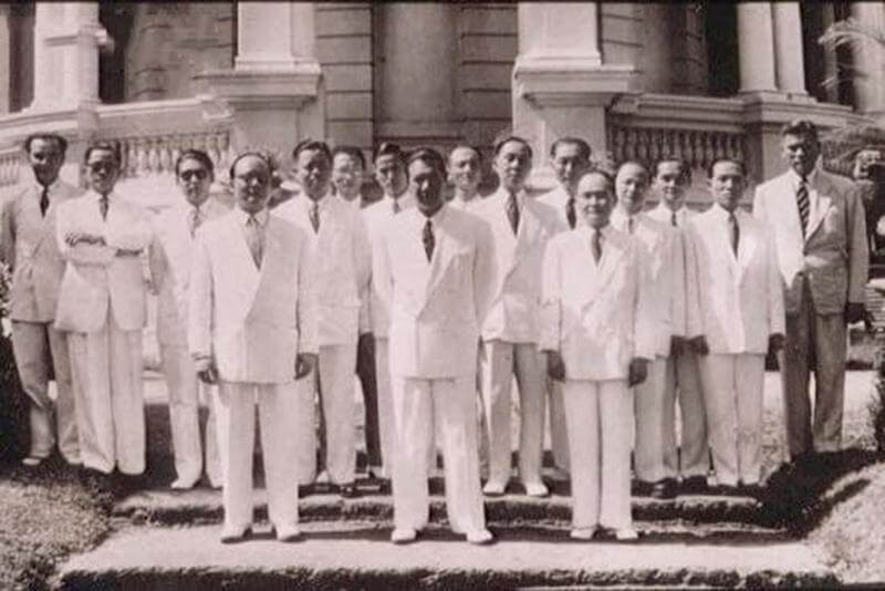 Thành lập Nội các Huế