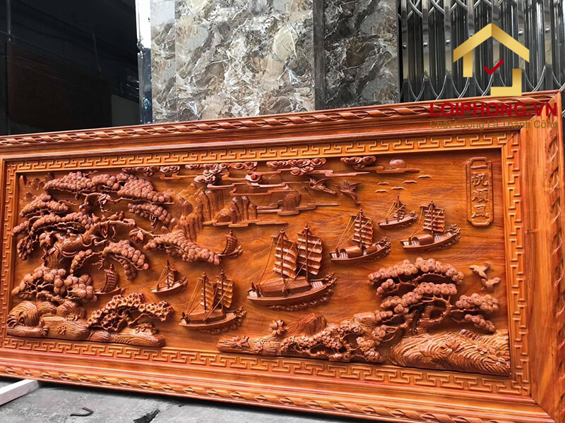 Tranh gỗ thuận buồm xuôi gió đục kênh bong