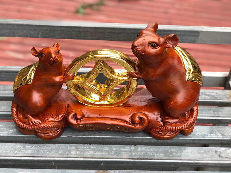 Hoá giải xung khắc cho người tuổi Sửu và Mùi bằng vật phẩm hình con chuột