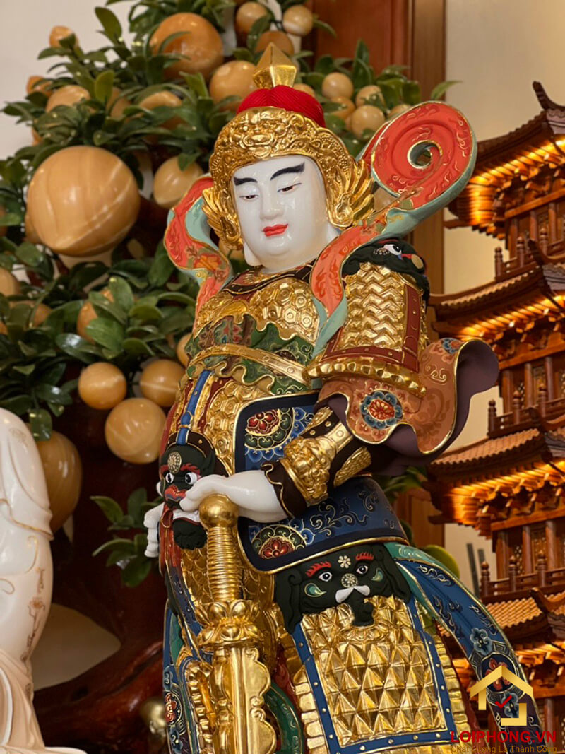 Tượng Vi Đà Hộ Pháp bằng bạch ngọc