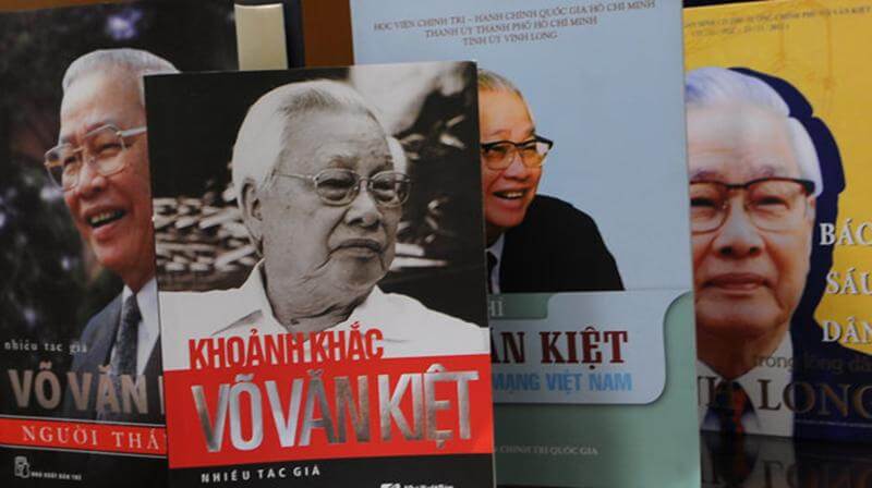 Có nhiều cuốn sách nói về công lao của đồng chí Võ Văn Kiệt được xuất bản
