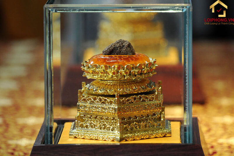 Xá Lợi của người tu hành được kết tinh sau khi hoả thiêu Chư Tăng cùng các Phật tử