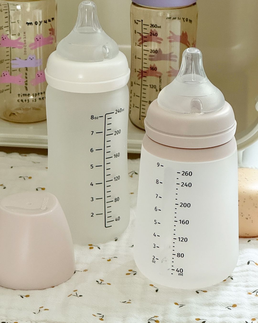 Review chi tiết bình sữa silicon Moyuum mới nhất 2024