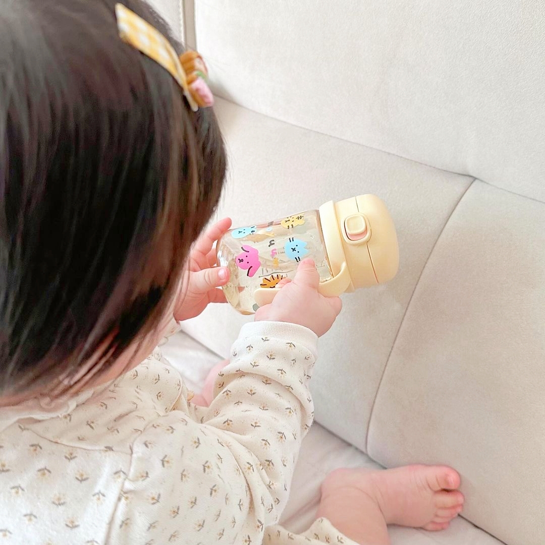 Bình tập hút Moyuum là lựa chọn hàng đầu cho bé yêu khôn lớn