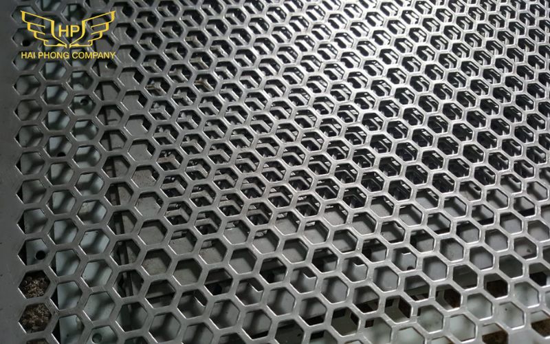 Ưu điểm nổi bật của lưới tổ ong inox