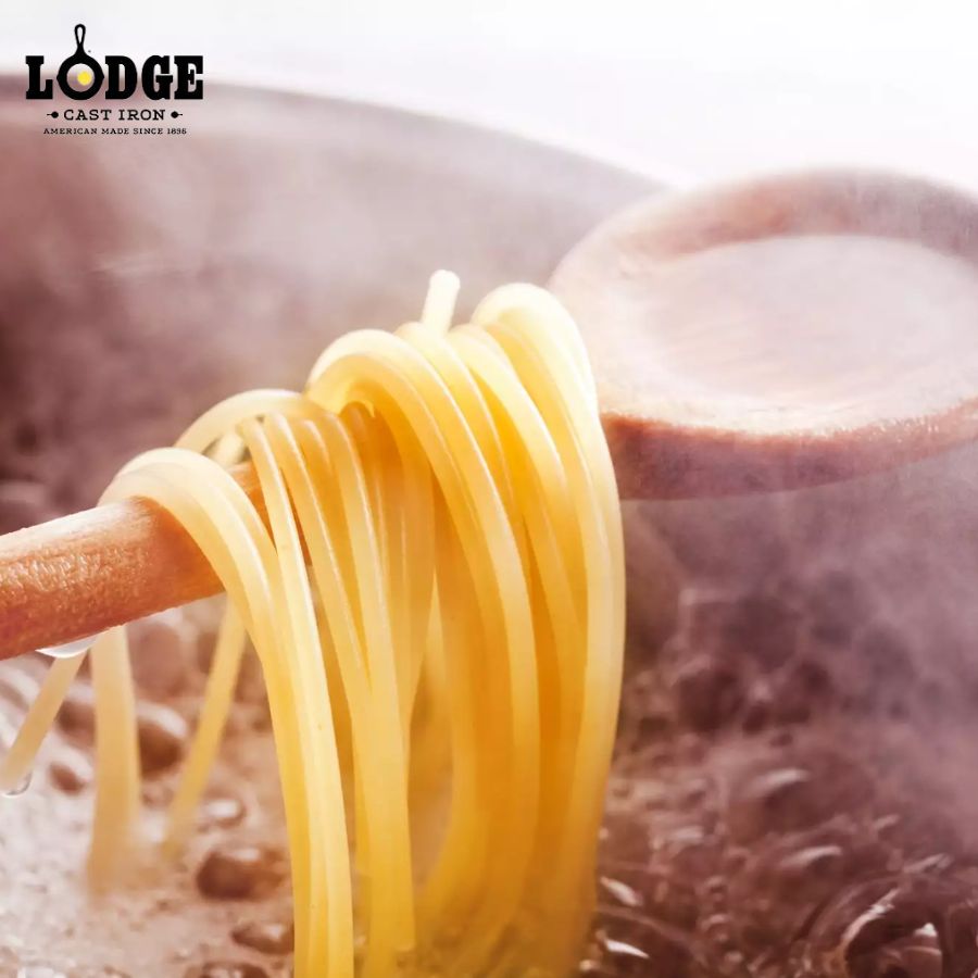 Luộc mì tới lúc chín mềm