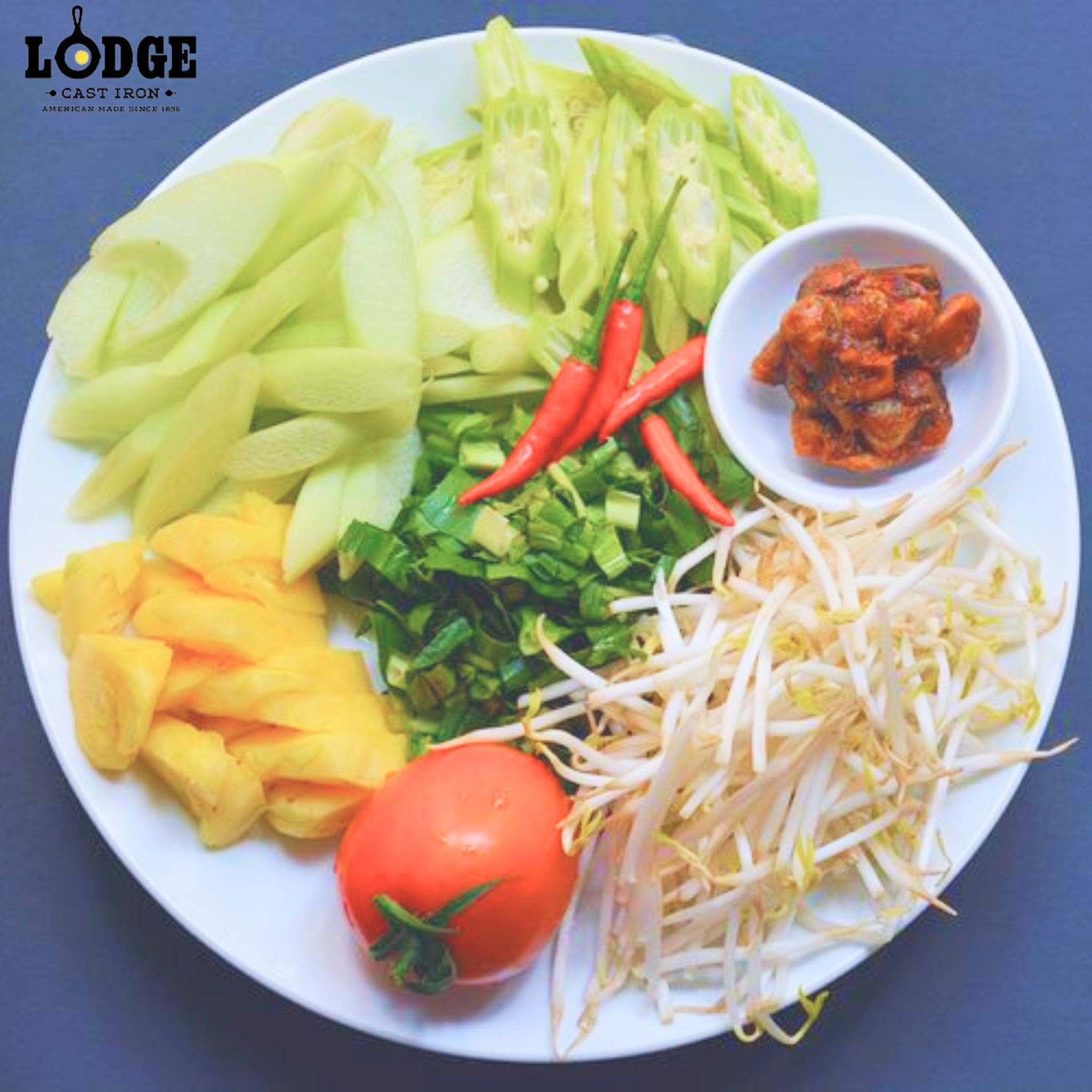 Sơ chế nguyên liệu nấu canh chua