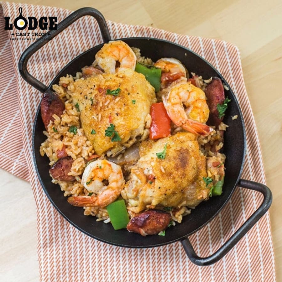 Sự linh hoạt của chảo thép carbon sẽ khiến bạn bất ngờ khi sử dụng