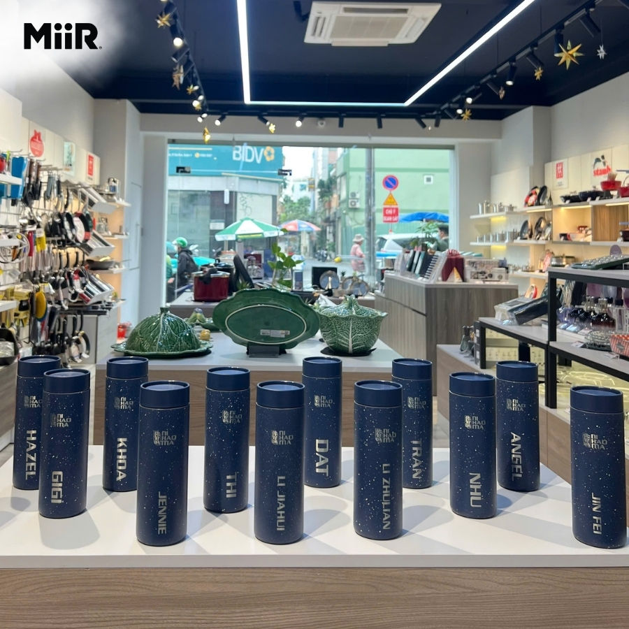Bình giữ nhiệt khắc logo giúp tạo nên dấu ấn thương hiệu chuyên nghiệp
