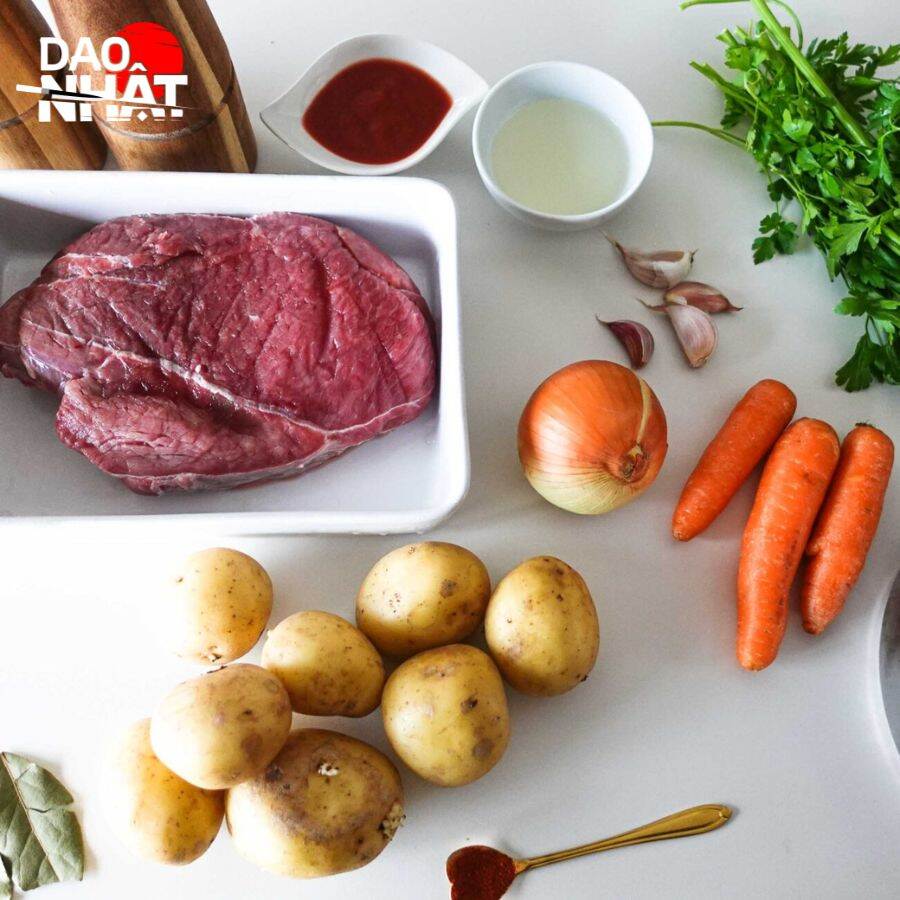 Nguyên liệu cho món thịt bò hầm khoai tây