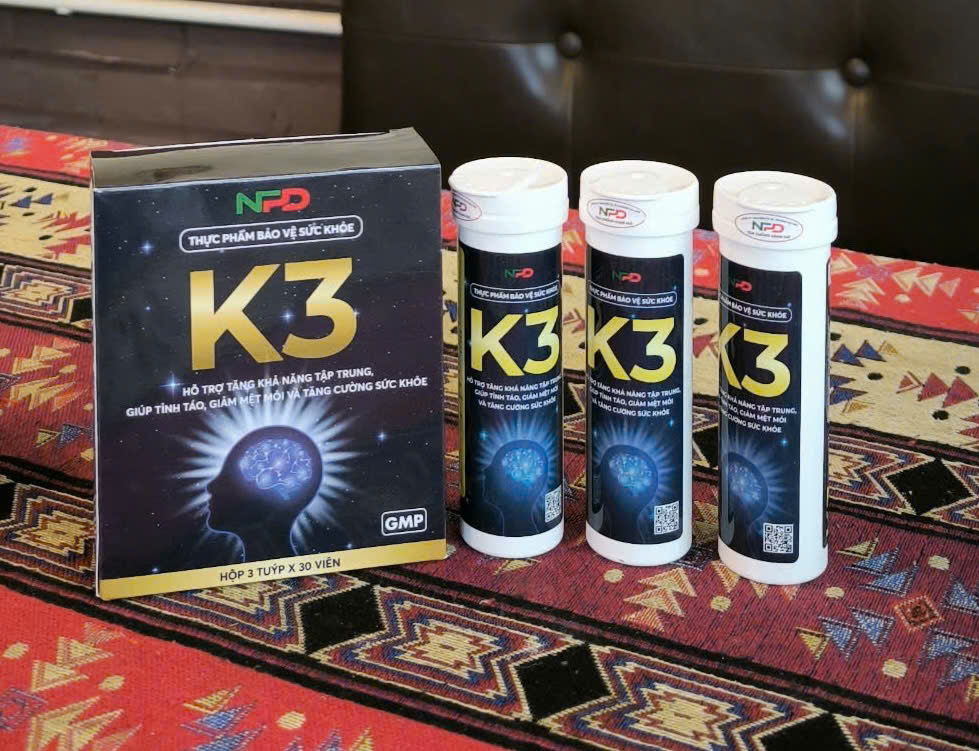 uong-7-8-ly-ca-phe-tra-va-nuoc-moi-ngay-giup-song-lau-hon