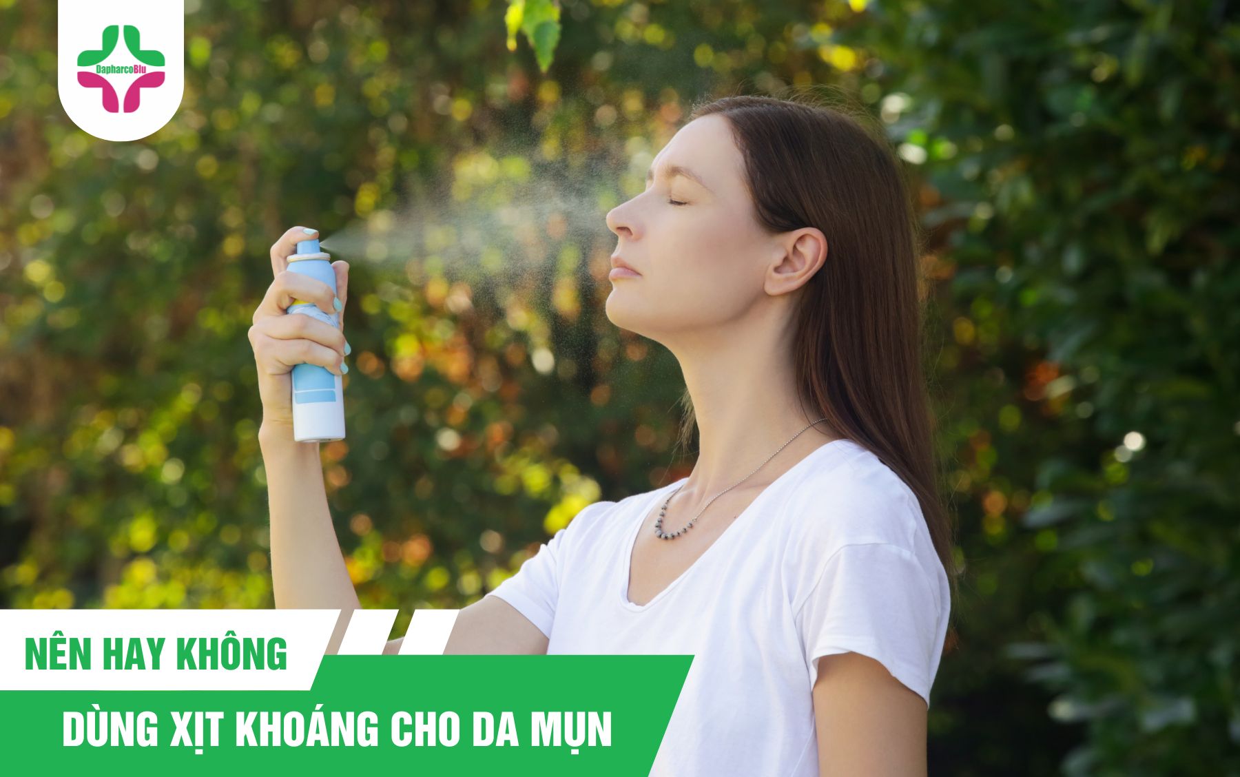 Dùng Xịt Khoáng Cho Da Mụn: Nên Hay Không?