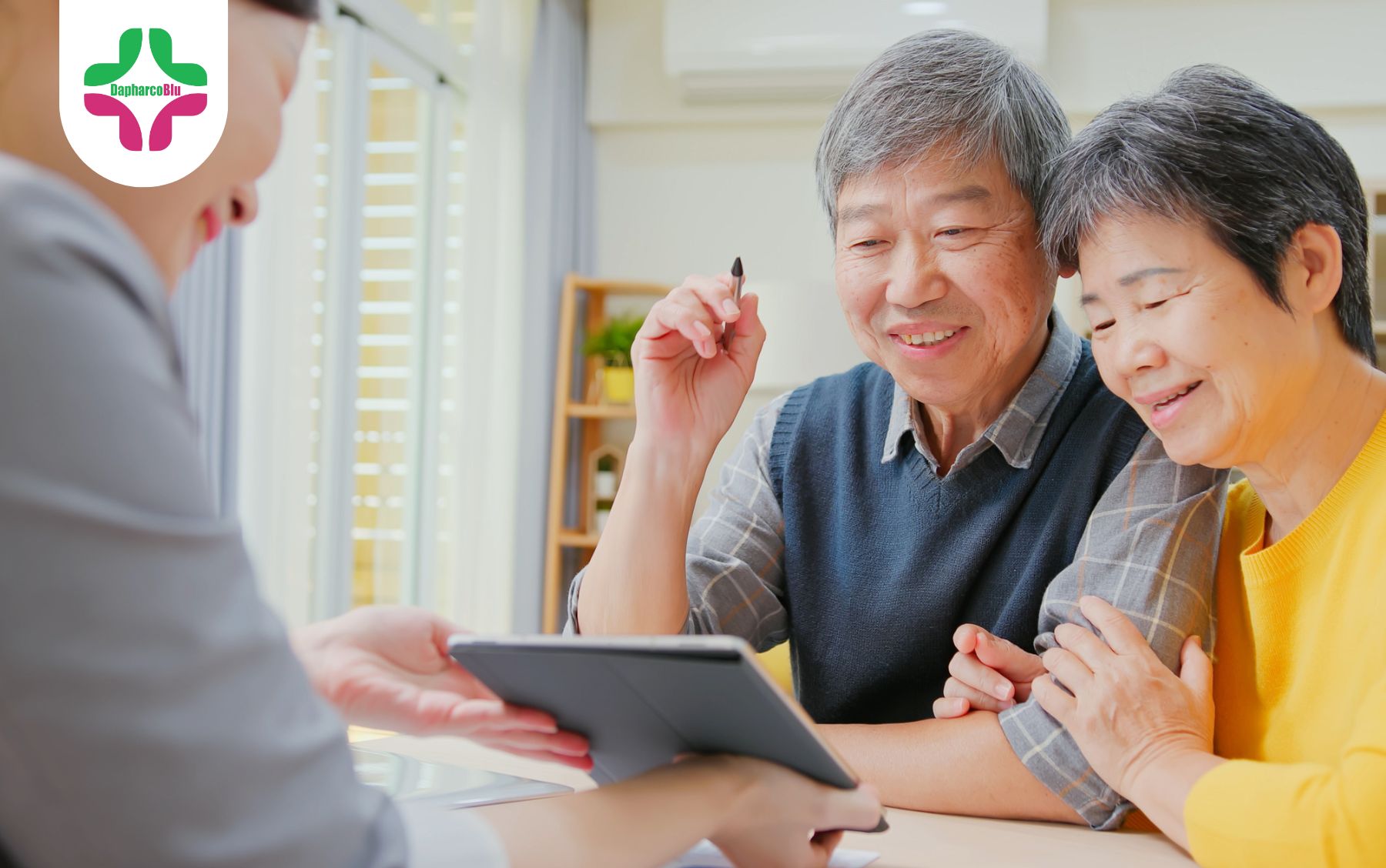 lu-lan-o-nguoi-cao-tuoi-nguyen-nhan-dau-hieu-va-cach-cham-soc-tai-nha