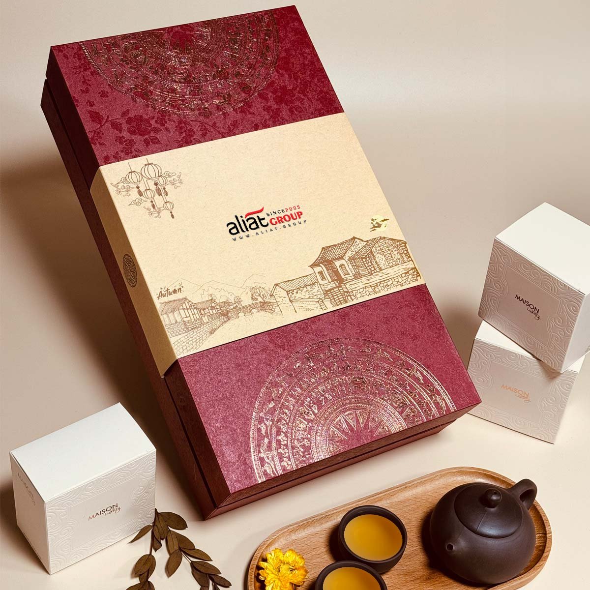 in logo doanh nghiệp lên hộp bánh trung thu maison