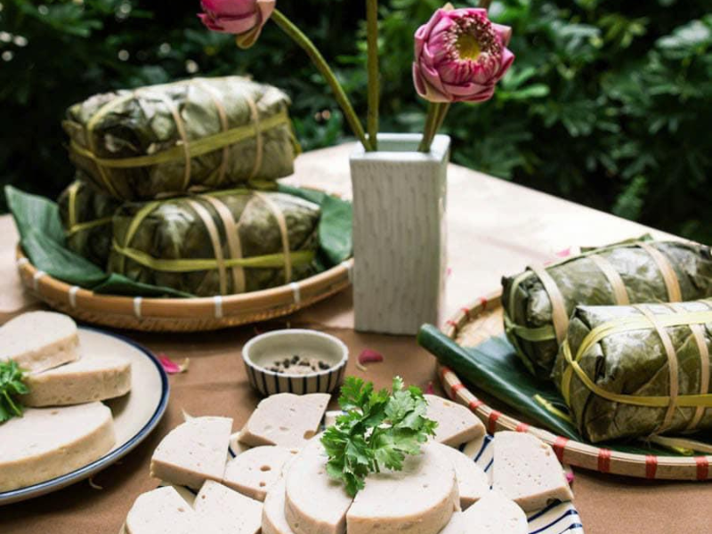 Giò lụa lá chuối gia truyền chuẩn vị xưa sạch không hàn the thương hiệu Giò Chả 2T