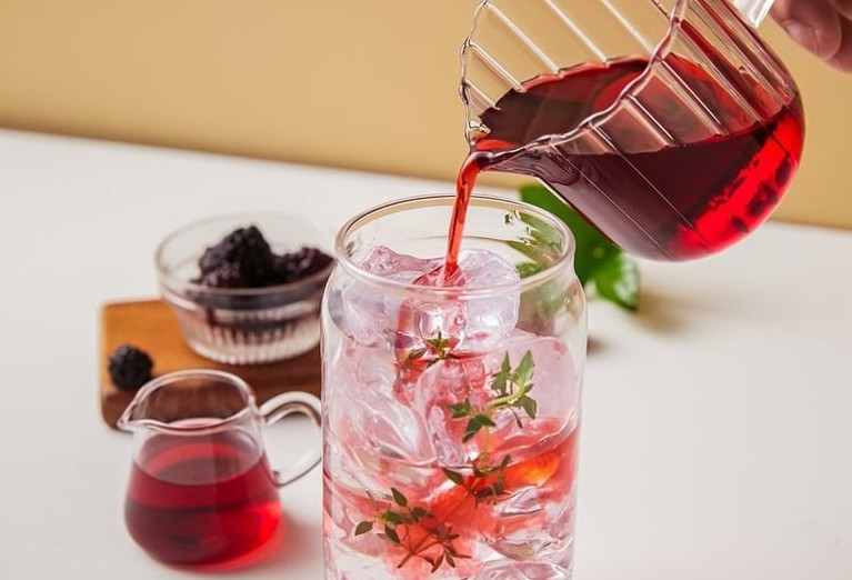 Lựu vs Mâm xôi Hongcho O’Food: Chọn hương nào cho “gu” của bạn?