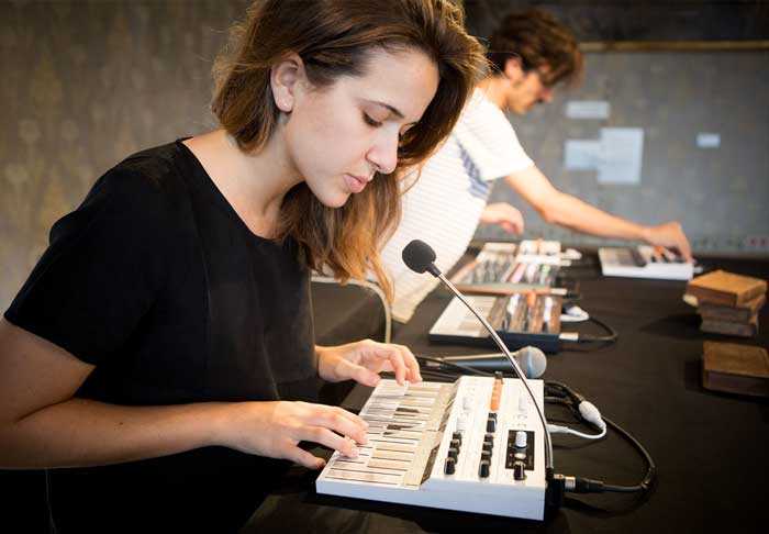 Arturia MicroFreak with Vocoder Mic Bundle | Chính hãng - Trả góp 0%