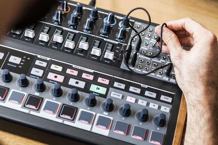 Synth analog Arturia MiniBrute 2S | Chính hãng - Trả góp 0%