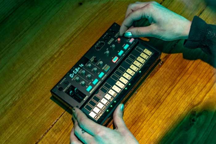 Synthesizer Korg Volca FM 2 - Chính hãng